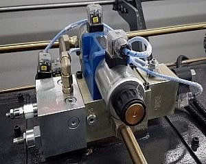 Фото 15 - MetalTec HBC 90/2500 Листогибочные гидравлические прессы с ЧПУ.