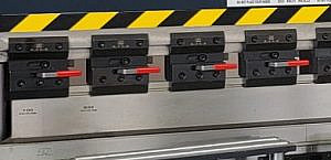 Фото 13 - MetalTec HBC 90/2500 Листогибочные гидравлические прессы с ЧПУ.